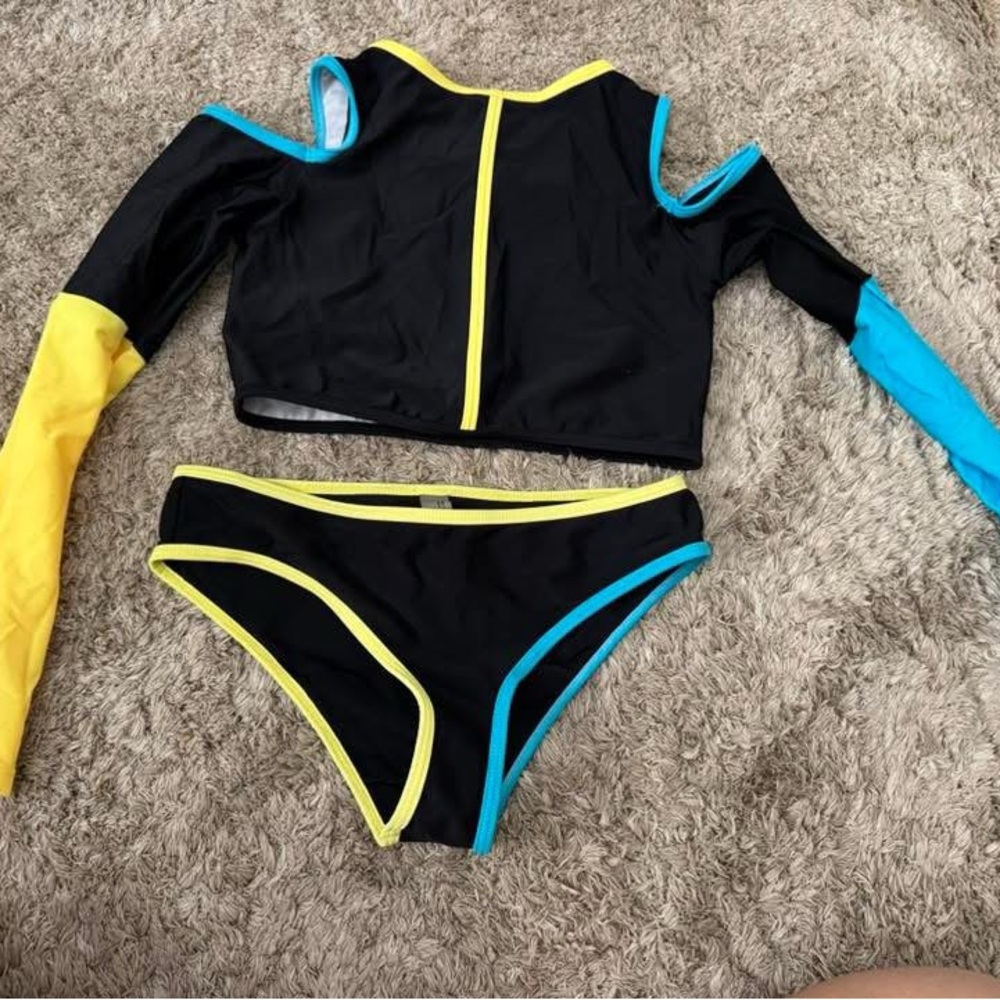 SHEIN Black and Yellow Swim Set